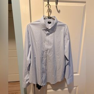 J. Crew Classic XL Blue Button-Up | Men’s NWOT | Dry cleaned and ready to go